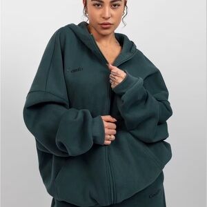 Comfrt Cloud Zip Hoodie -limited edition Pine